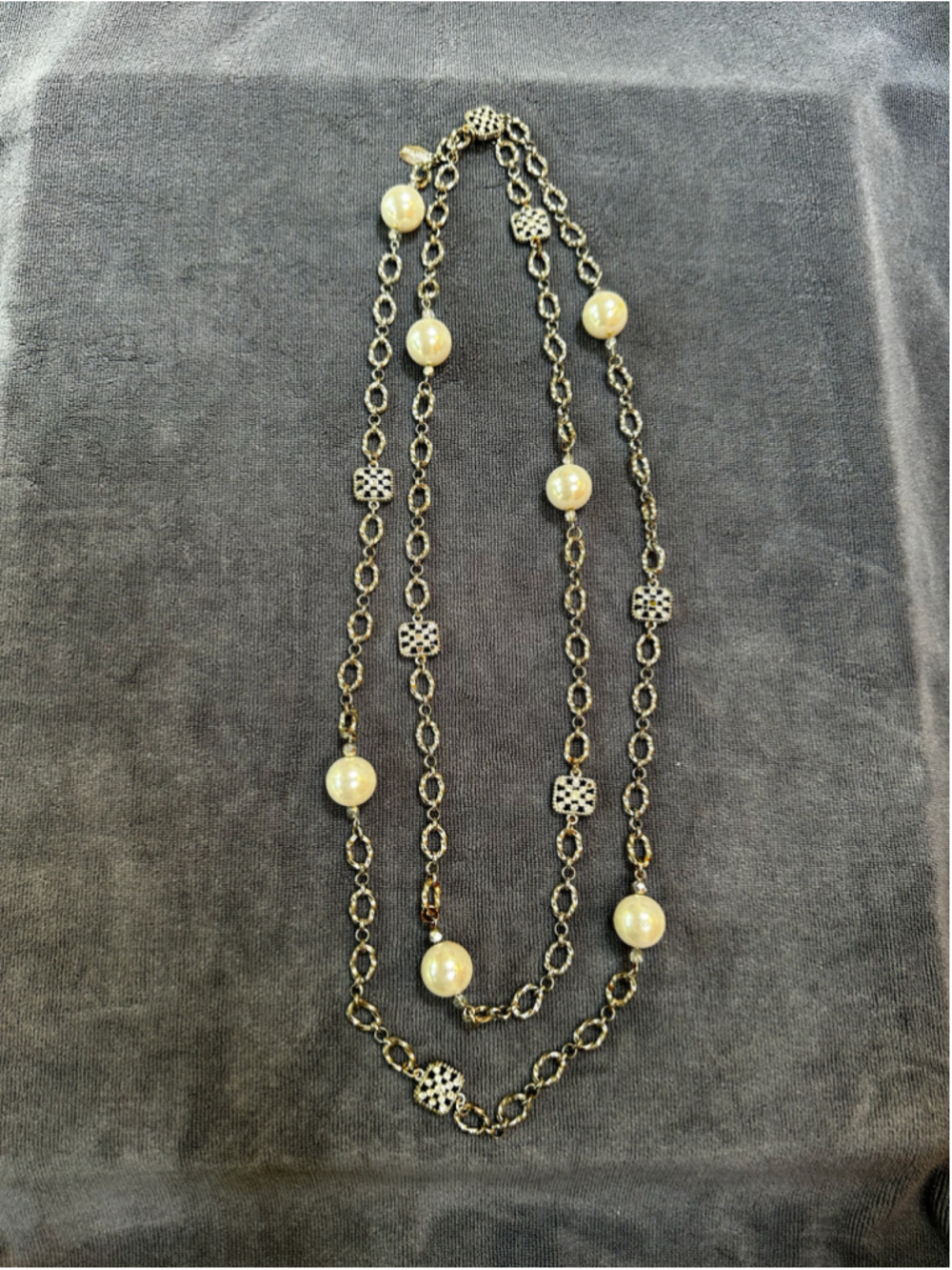 White House Black Market Silver Pearl Chain Necklace